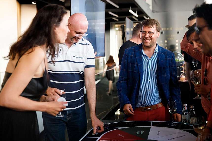 LUXURY ROAD CASA RICCA EXPO