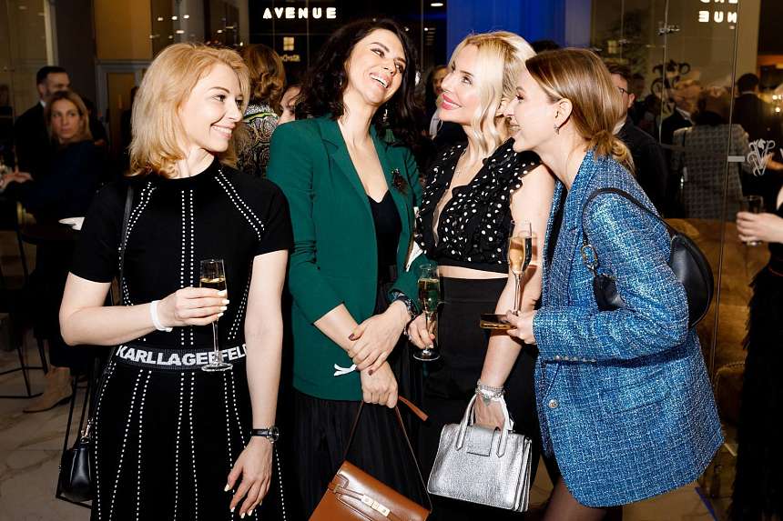 ТОРЖЕСТВЕННАЯ ЦЕРЕМОНИЯ ОТКРЫТИЯ ФЛАГМАНСКОГО ШОУ-РУМА VISIONNAIRE MOSCOW В ИНТЕРЬЕРНОМ ЦЕНТРЕ CASA RICCA EXPO