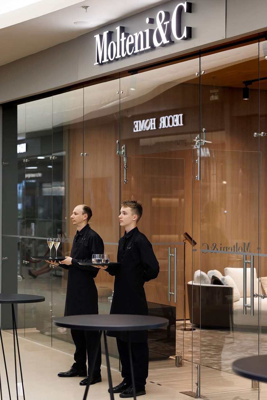 В Casa Ricca Expo состоялось открытие флагманского салона Molteni&C 