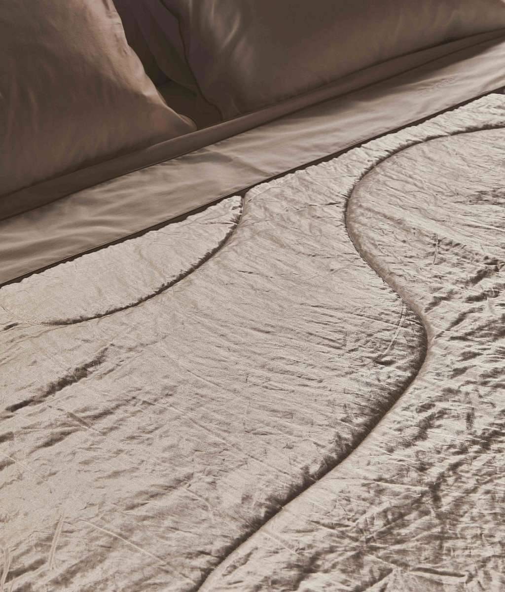 Visionnaire_Neolito_Bold_Bedroom_Gallery_slider_PDP_2_19e3902dfe.jpeg