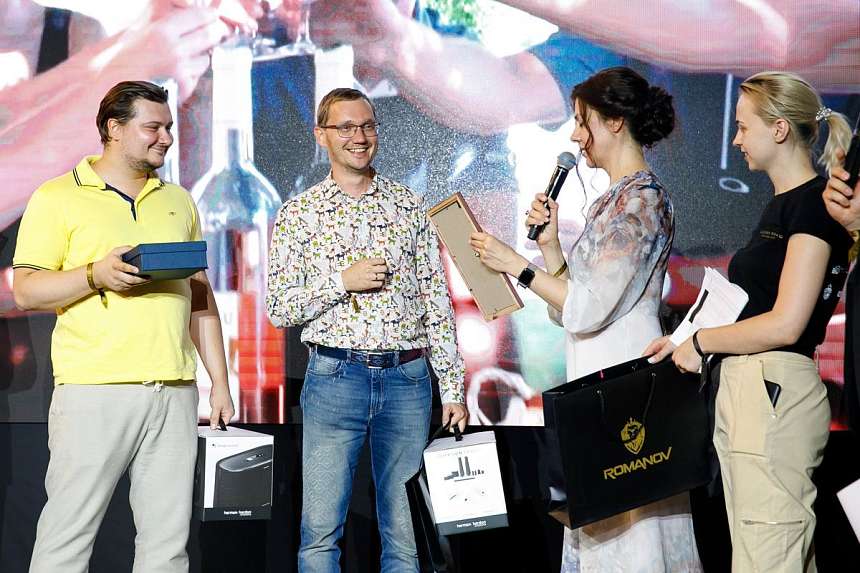 LUXURY ROAD CASA RICCA EXPO