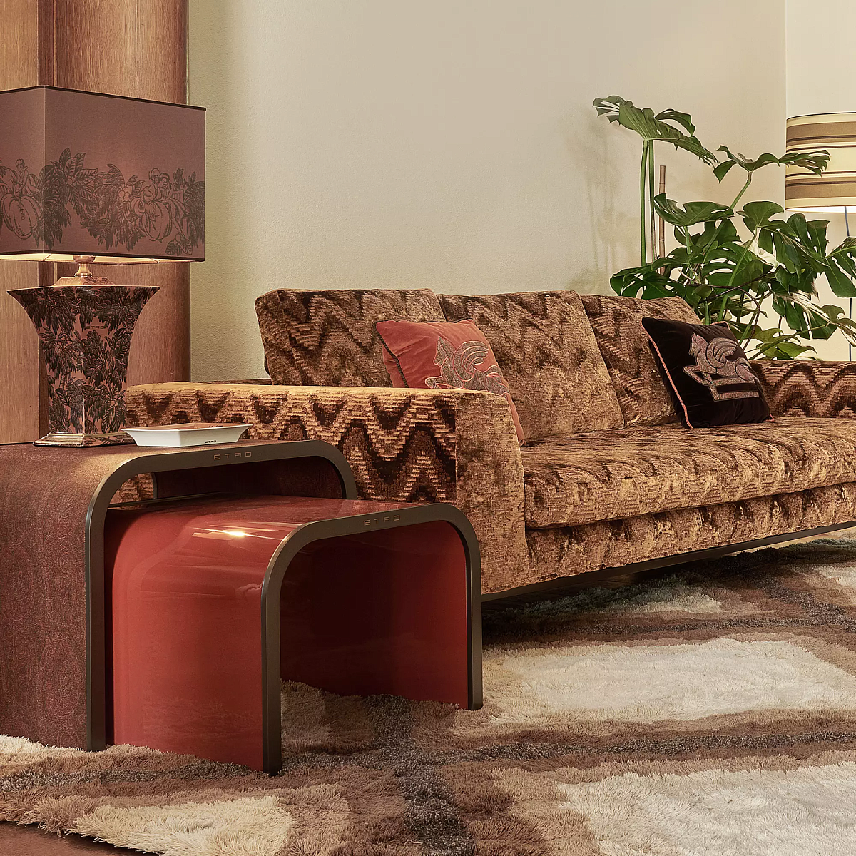 9384-EtroHomeInteriors_DivingIntoPatterns_FlyOverLowTable.jpg