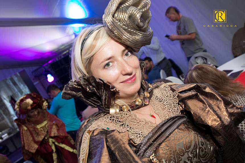 Премьера Легенды о Богатом Доме