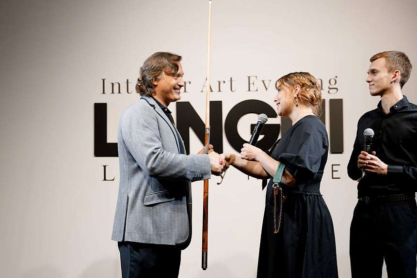 ТОРЖЕСТВЕННАЯ ЦЕРЕМОНИЯ ОТКРЫТИЯ ФЛАГМАНСКОГО ШОУРУМА LONGHI В ИНТЕРЬЕРНОМ ЦЕНТРЕ CASA RICCA EXPO