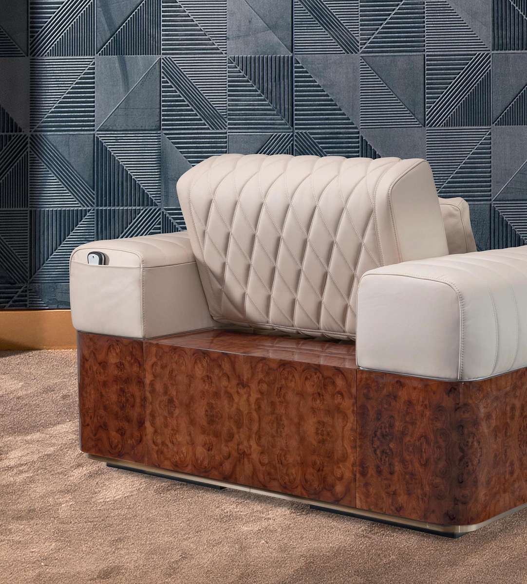 Brubek poltrona_VIsionnaire News 23_0455_SPENTA.jpg