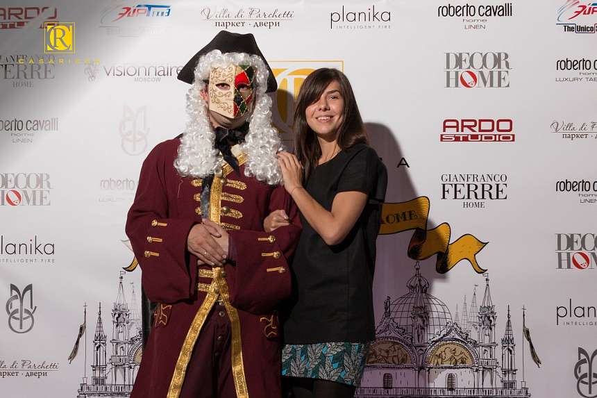 Премьера Легенды о Богатом Доме