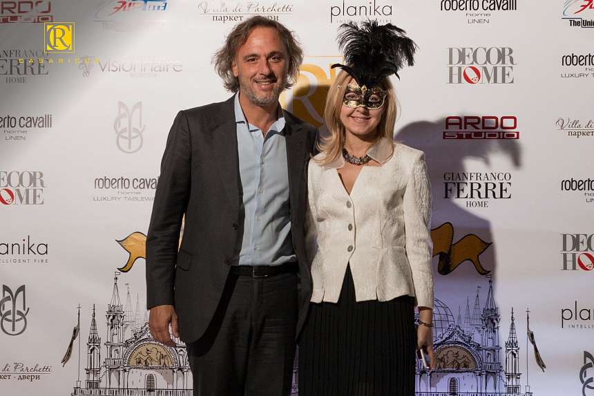 Премьера Легенды о Богатом Доме