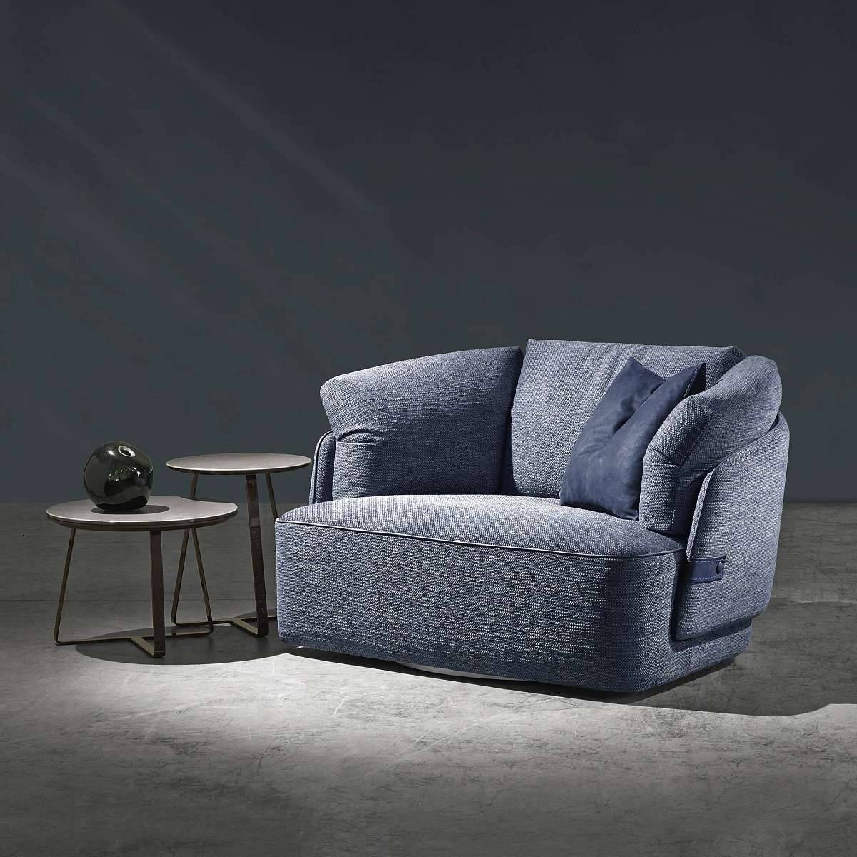 Veronica 02 front.jpg