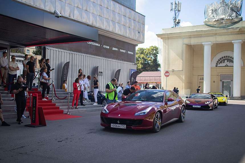 LUXURY ROAD CASA RICCA EXPO