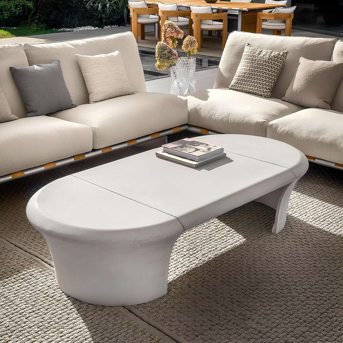 outdoor_concrete-cocktail_table-6.jpg