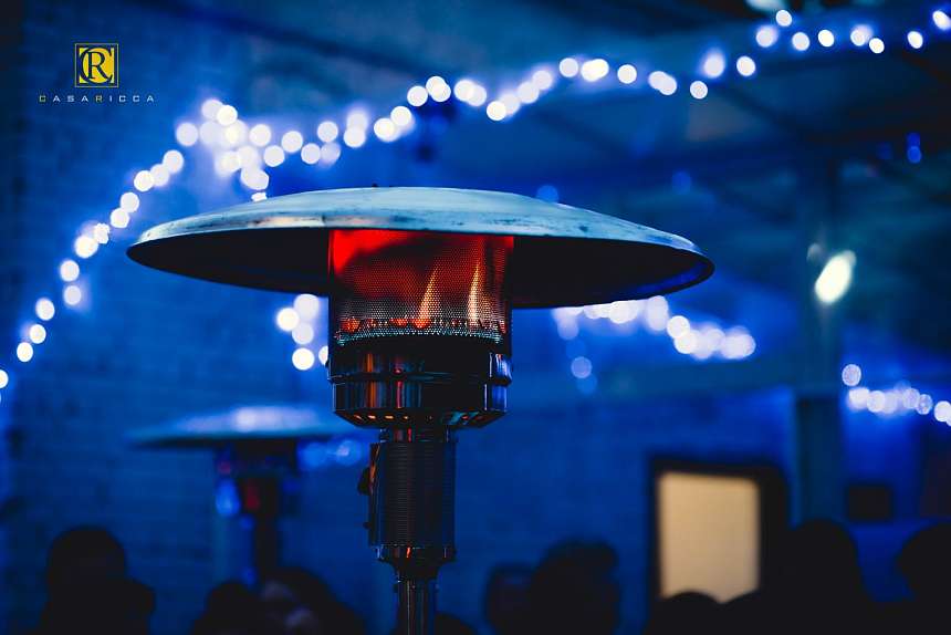 Русский блин в венецианской маске