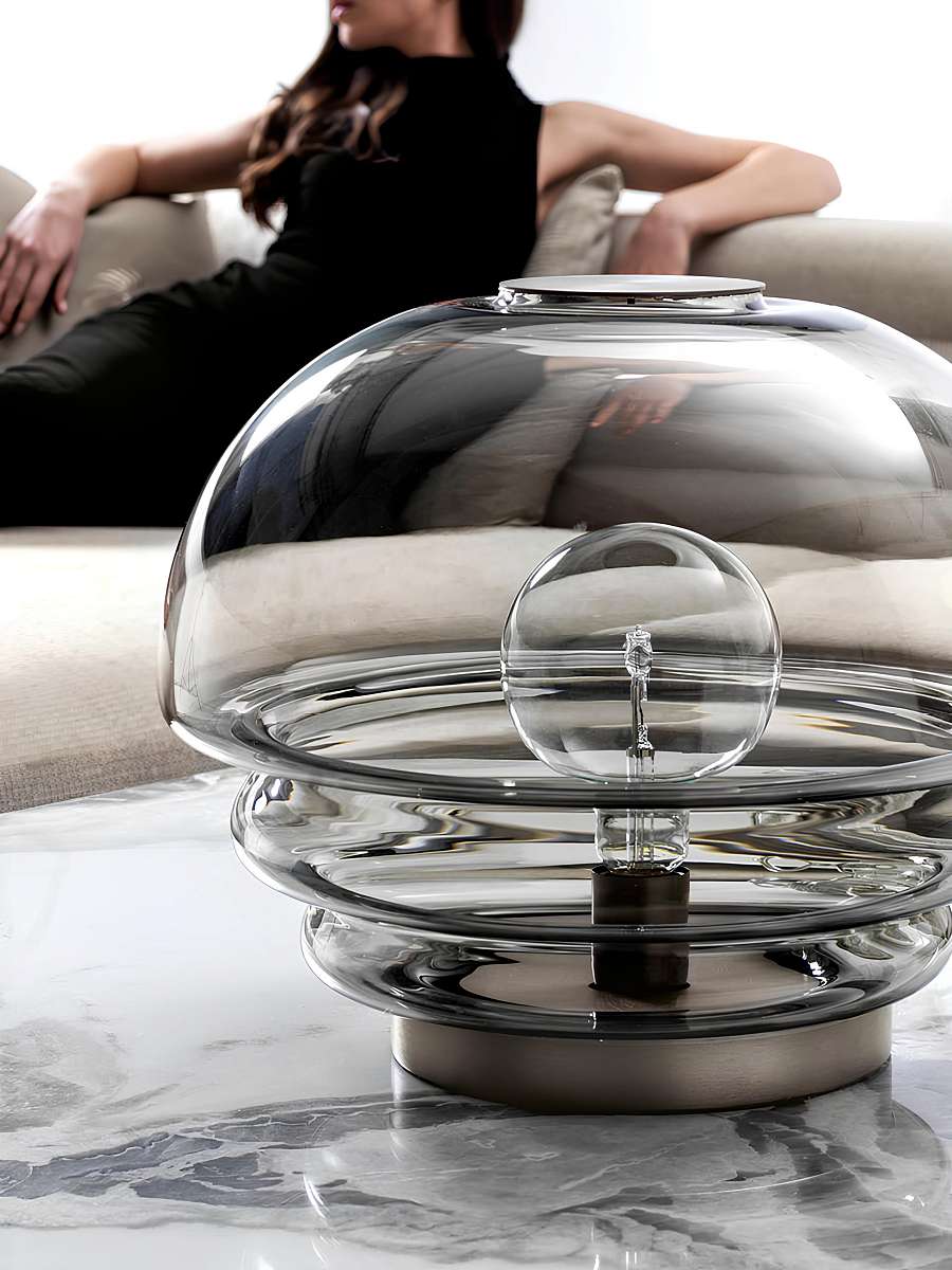 Opus_Lumina_medium_lamp3.jpg