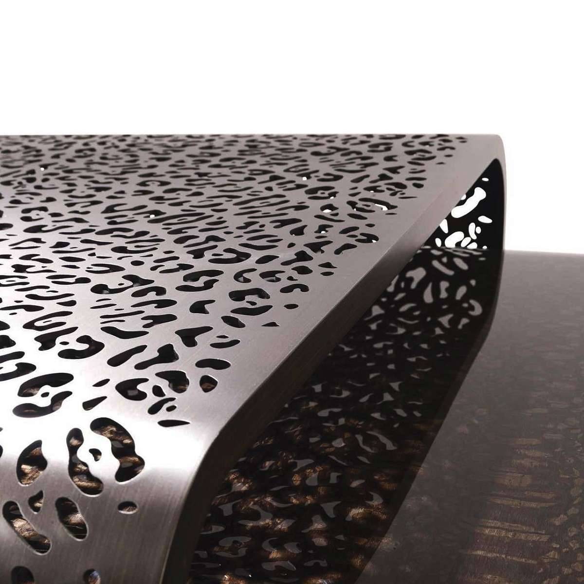 RCHI_WATAMU_central_table_07_master.jpg