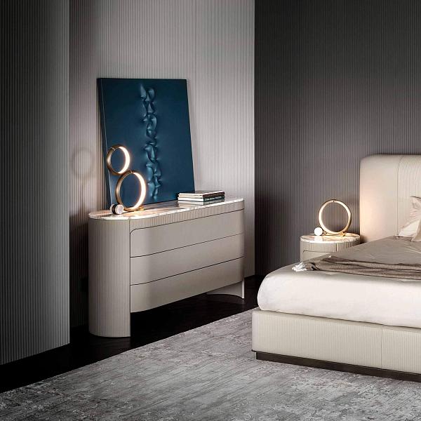 vogue_letto_como_comodini.jpg