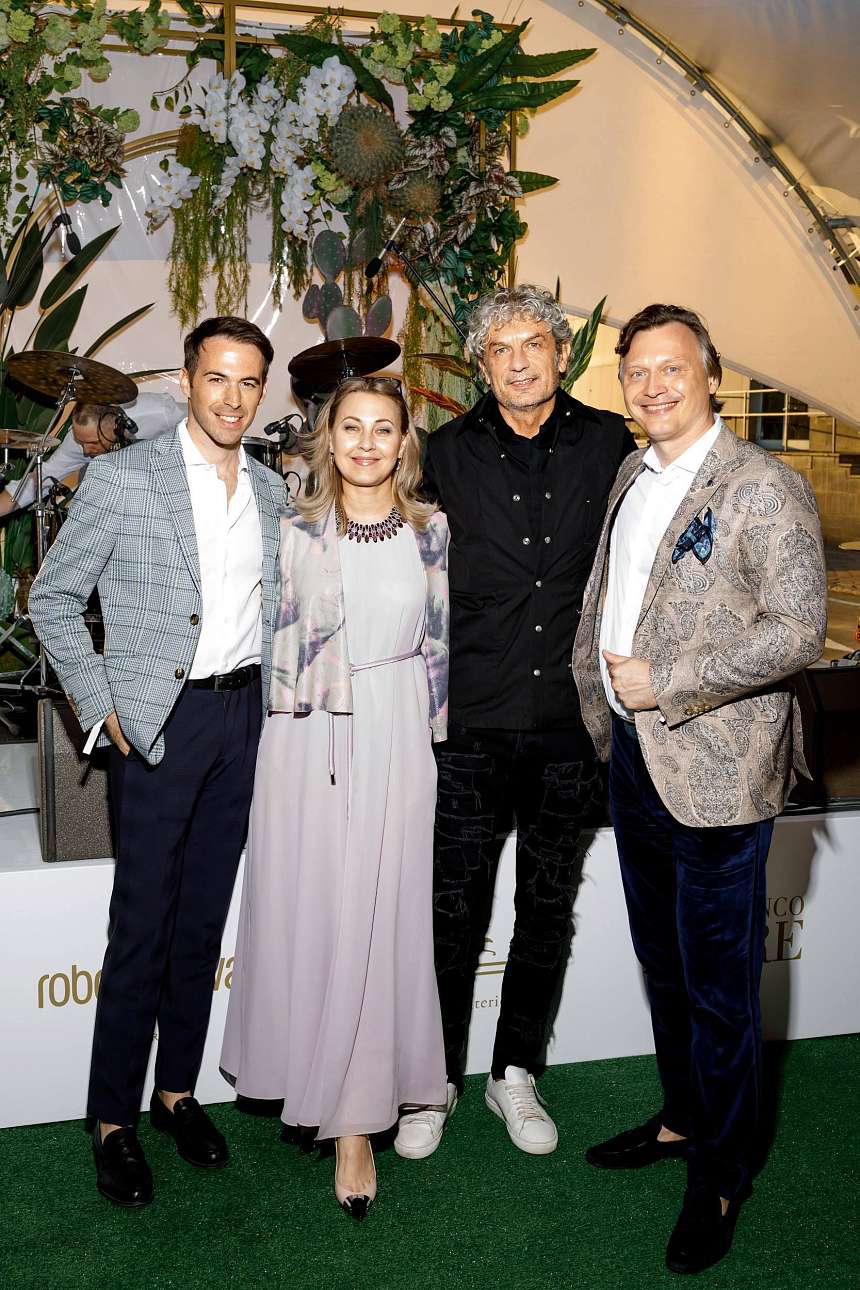 ФОТОРЕПОРТАЖ | ОТКРЫТИЕ ФЛАГМАНСКИХ ШОУРУМОВ ROBERTO CAVALLI HOME INTERIORS, GIANFRANCO FERRÈ HOME И ETRO HOME В ИНТЕРЬЕРНОМ ЦЕНТРЕ CASA RICCA EXPO