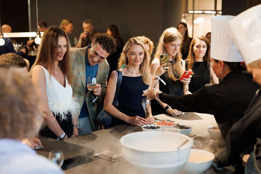 В Casa Ricca Expo состоялось открытие флагманского салона Molteni&C 