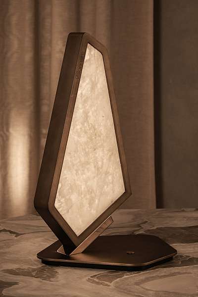 ATRALIS-table-lamp_gallery_07.jpg