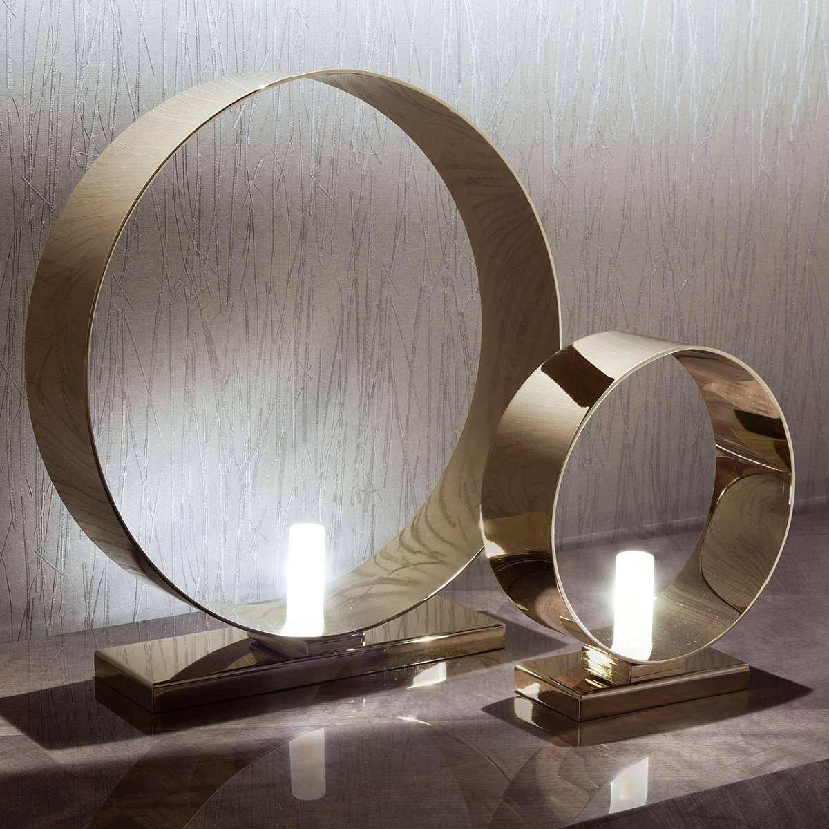 Magda_Lamp2.jpg
