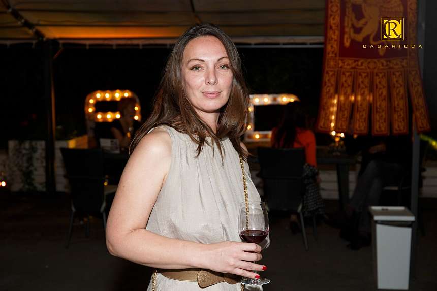 Премьера Легенды о Богатом Доме