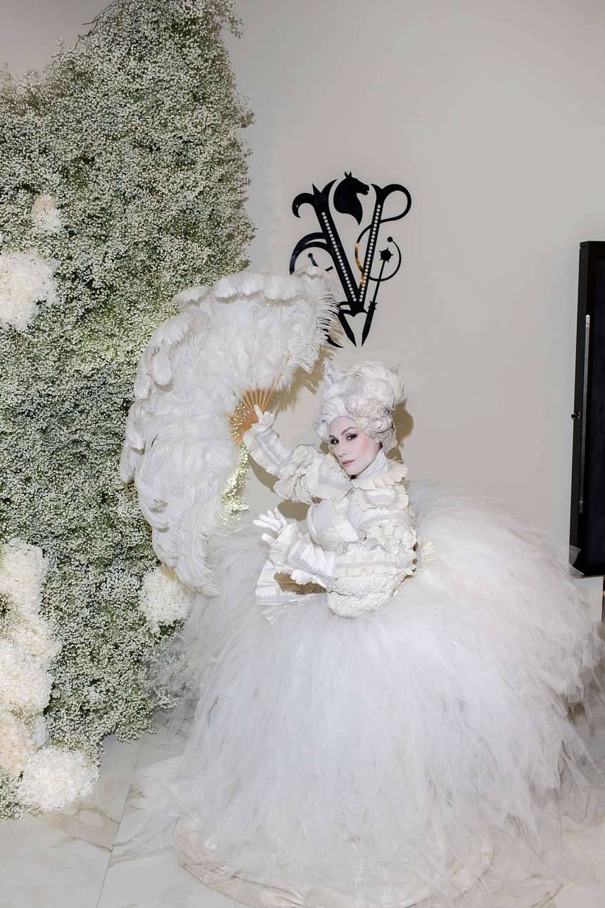 ТОРЖЕСТВЕННАЯ ЦЕРЕМОНИЯ ОТКРЫТИЯ ФЛАГМАНСКОГО ШОУ-РУМА VISIONNAIRE MOSCOW В ИНТЕРЬЕРНОМ ЦЕНТРЕ CASA RICCA EXPO