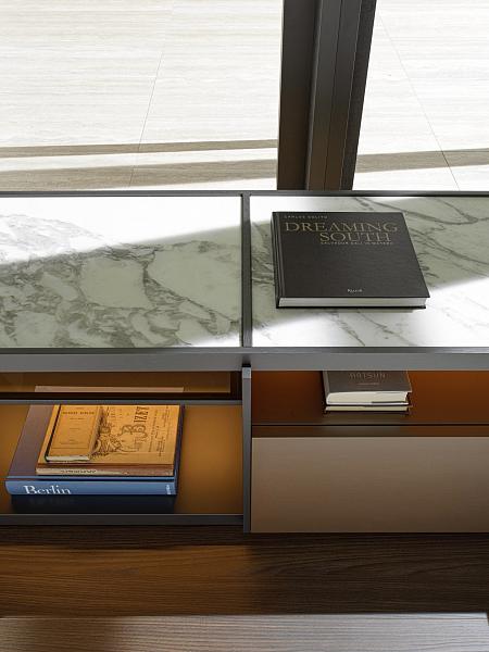 Logos_Molteni_Catalogo_2455_HR.jpg