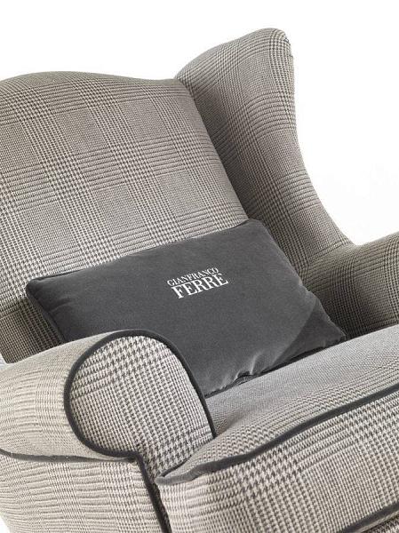 GIANFRANCO-FERRE-HOME_AYLA_armchair_01.jpg