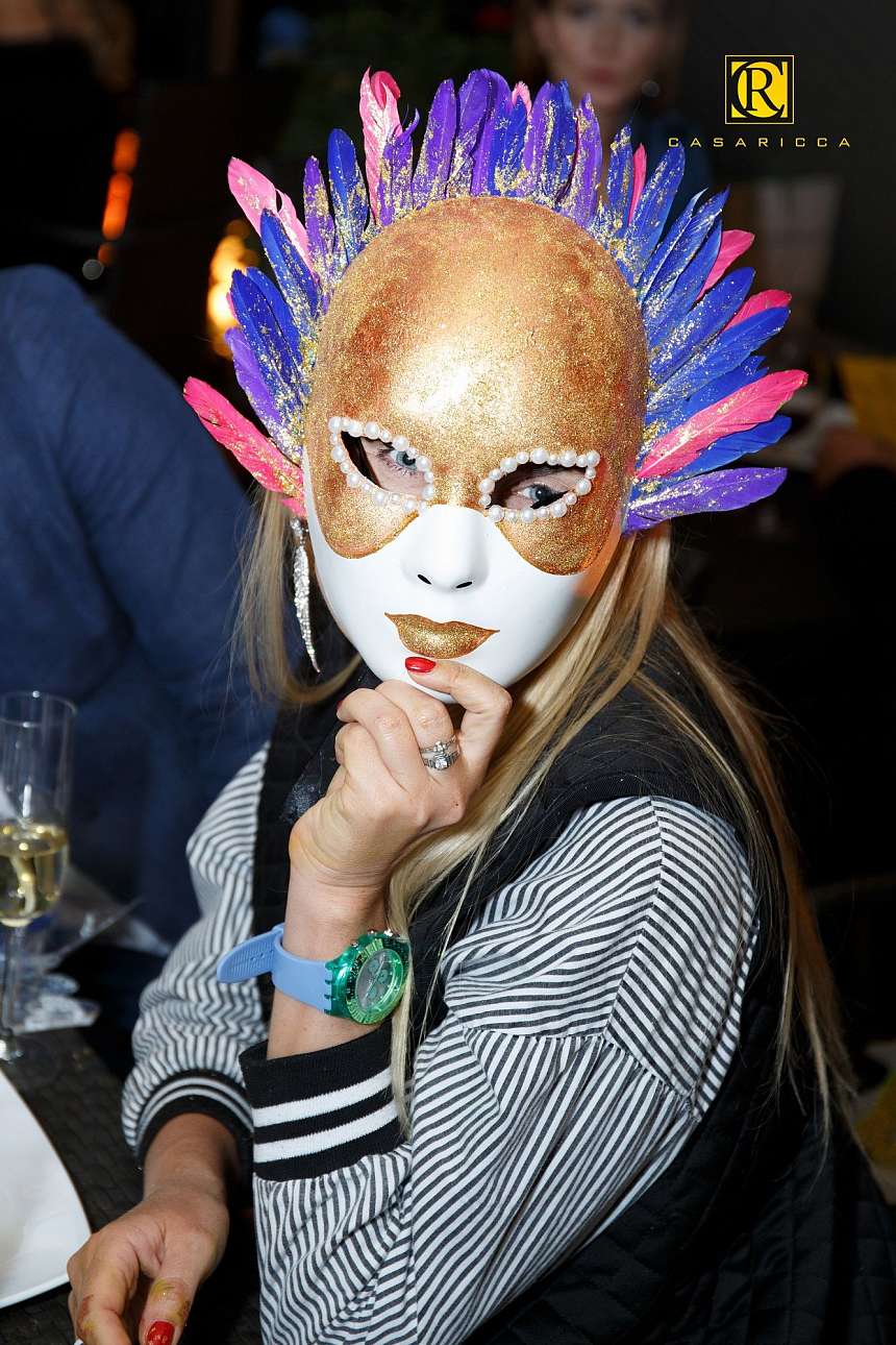 Премьера Легенды о Богатом Доме