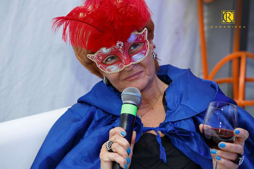 Премьера Легенды о Богатом Доме