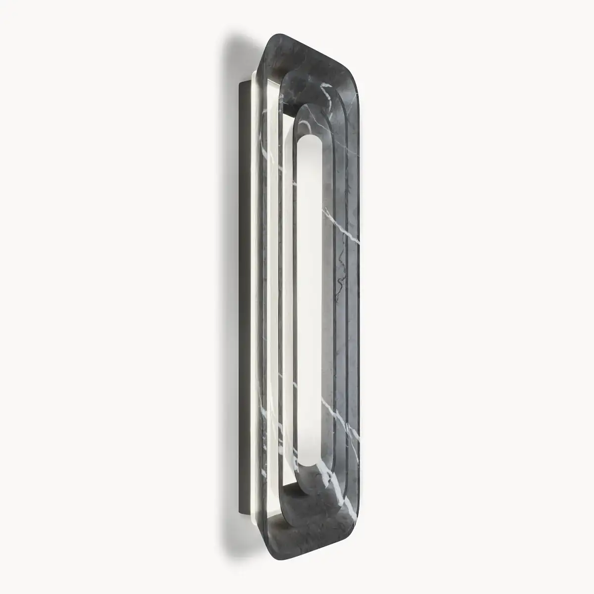 Visionnaire_Sfogliatella_Wall_lamp_0605_8d3c94755f.webp