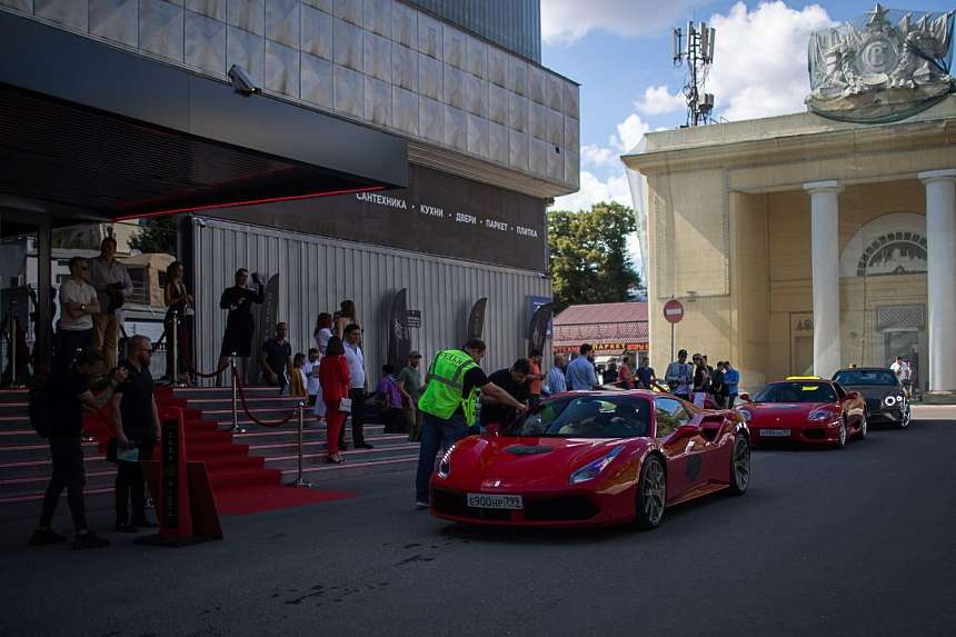 LUXURY ROAD CASA RICCA EXPO