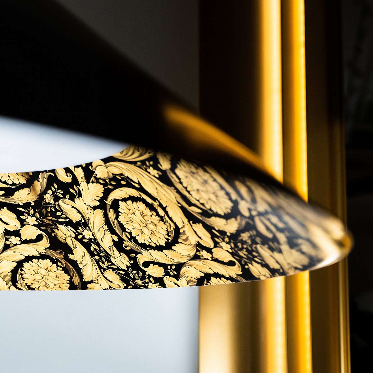 VE Narcissus lamp detу.jpg