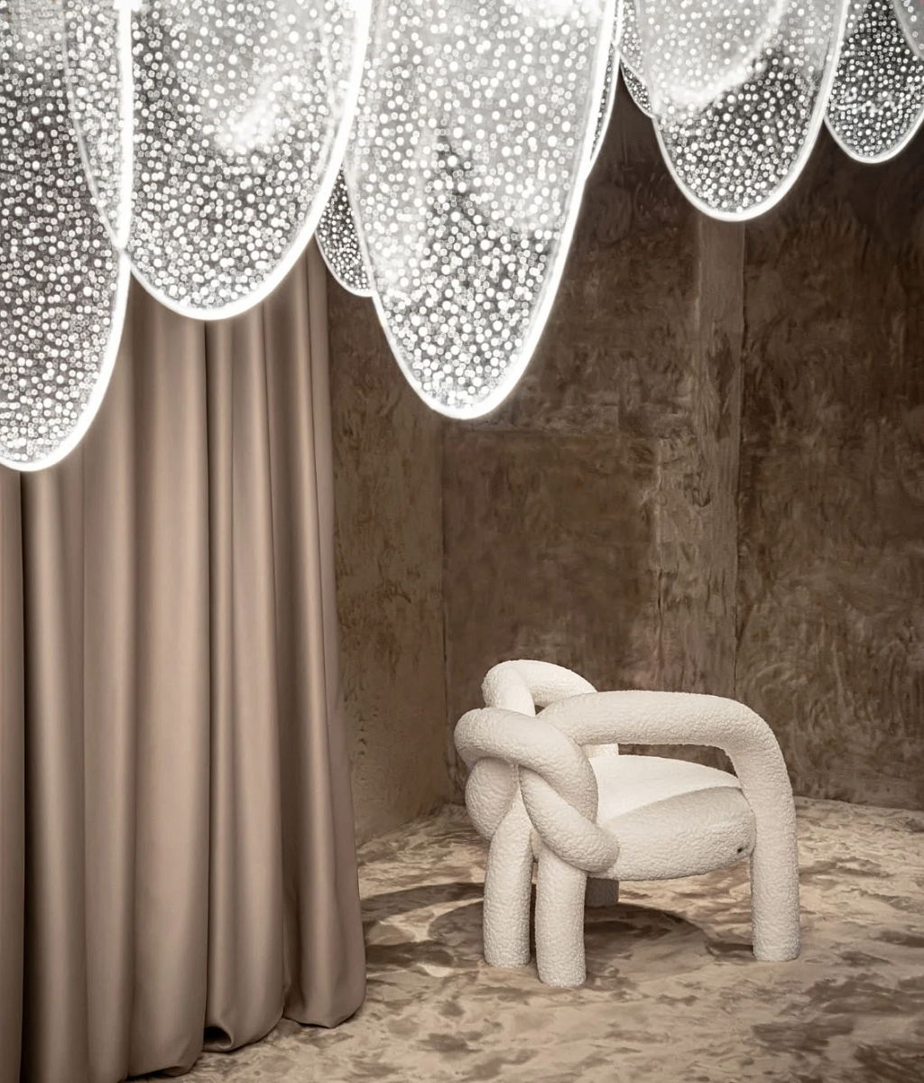 Visionnaire_parade_chandelier2_d6d43b49c9.jpg