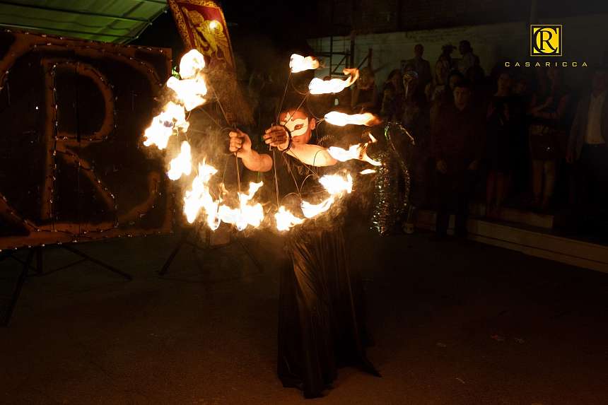 Премьера Легенды о Богатом Доме