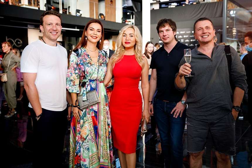 LUXURY ROAD CASA RICCA EXPO