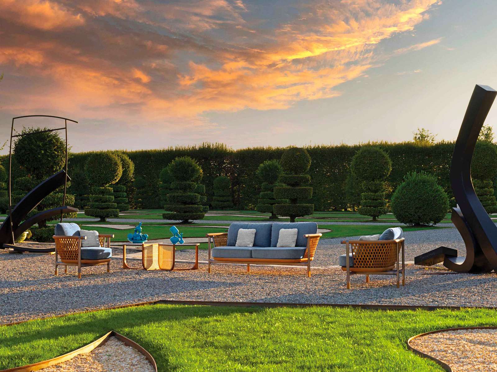 Basket_sofa and armchairs_02.jpg