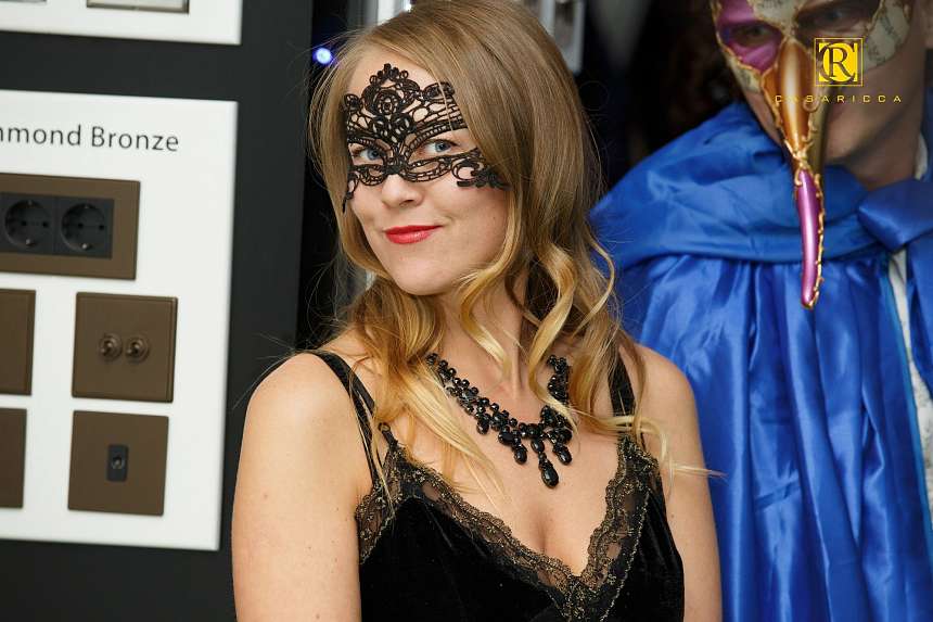 Премьера Легенды о Богатом Доме