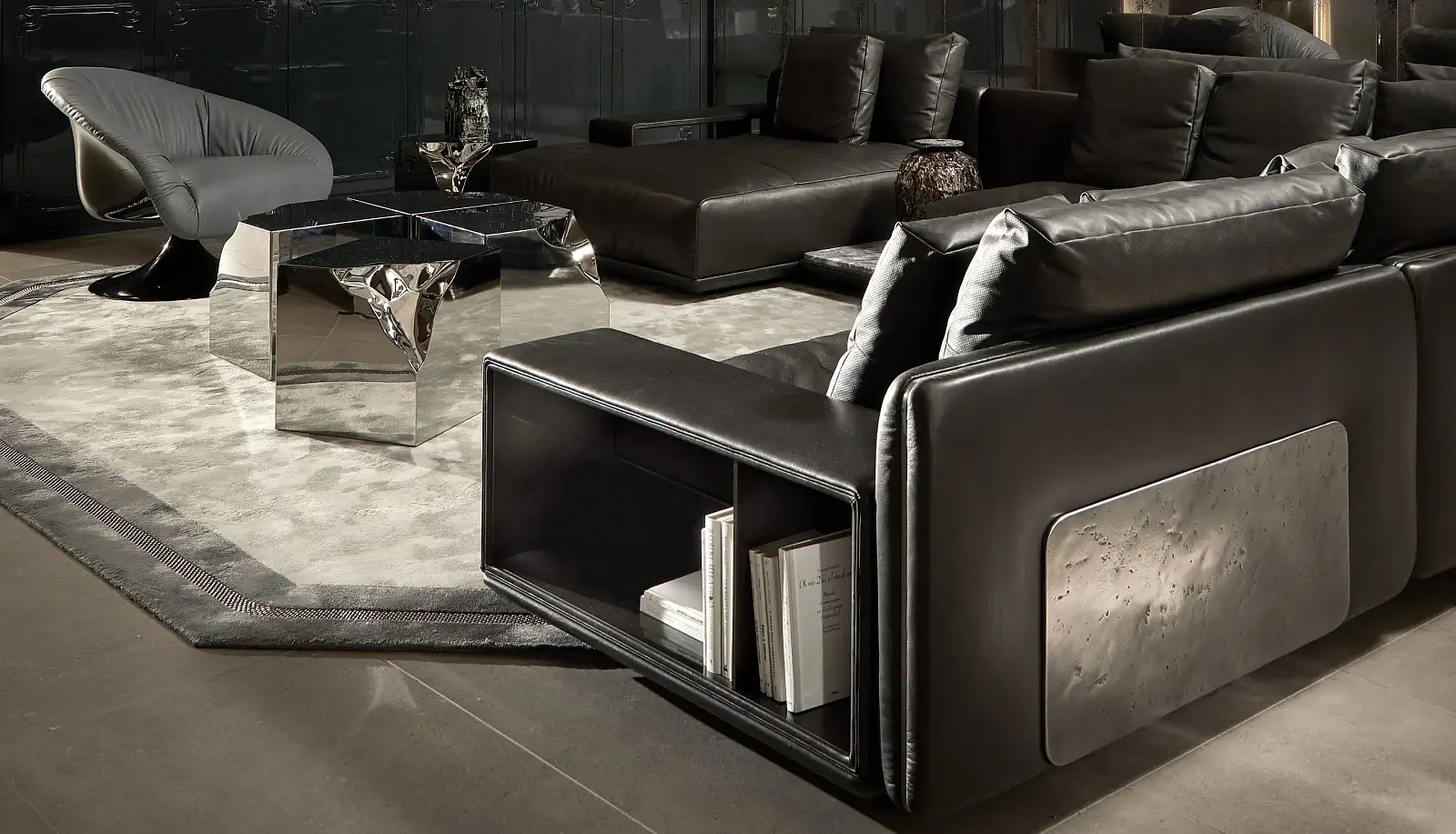 Visionnaire_Frame_Sofa_Horizontal_gallery_2_9ae8237019.webp