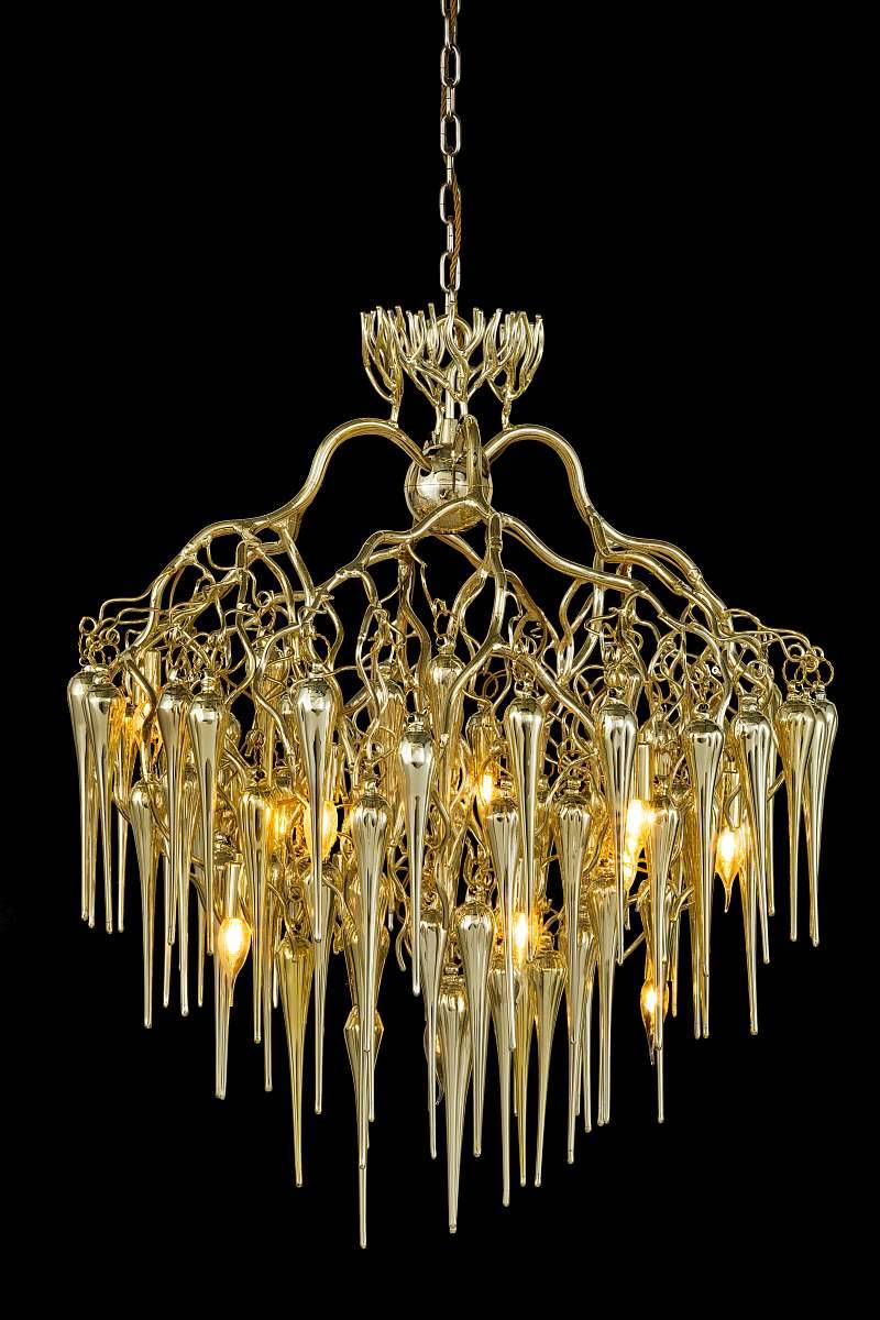 brandvanegmond_hollywood-glass-chandelier_special_vacuum-metallisation-gold-finish_SPHCCGL80VMG_blackbackground.jpg