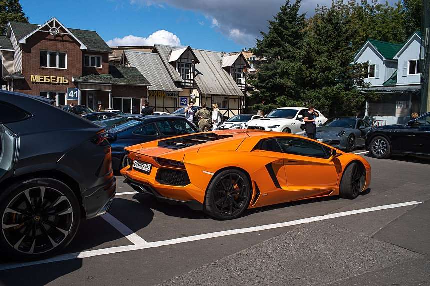 LUXURY ROAD CASA RICCA EXPO