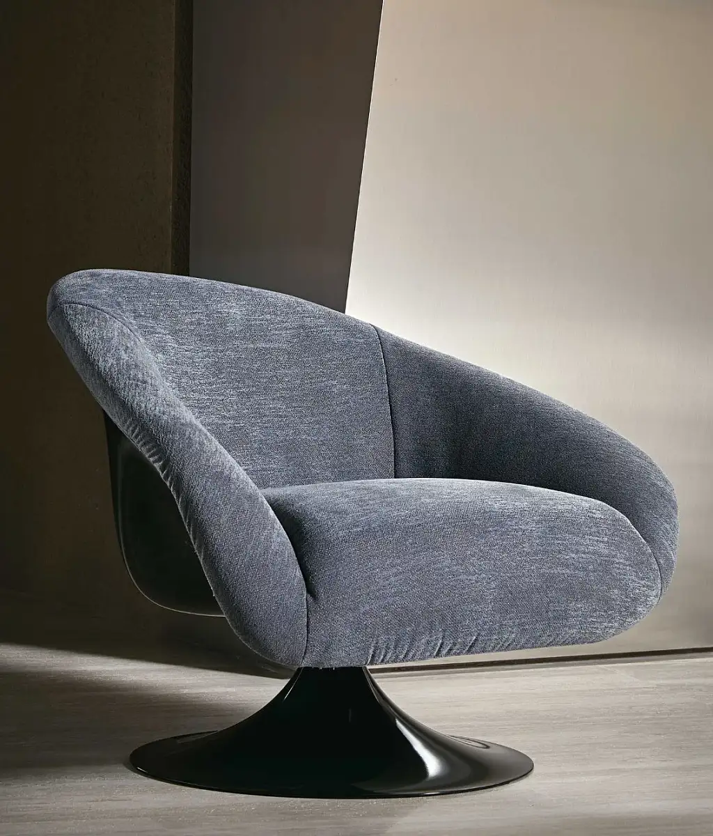 Visionnaire_Bloomington_Armchair_Gallery_con_slider_PDP_3_2a0baf3ce5.webp