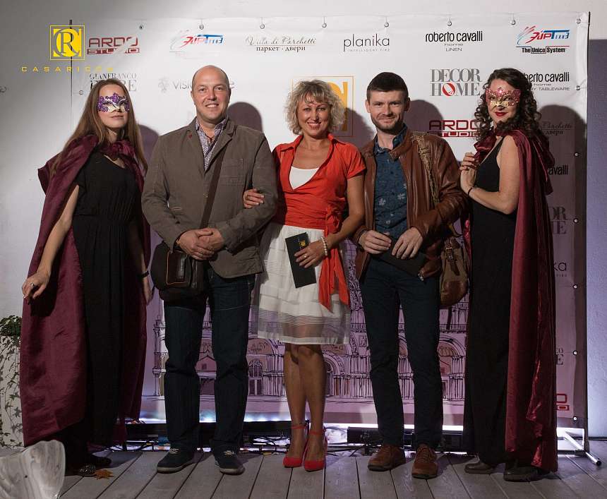 Премьера Легенды о Богатом Доме