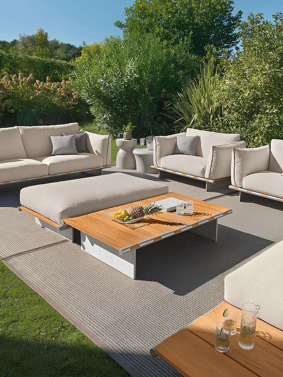 outdoor_cocktail_table7.jpg