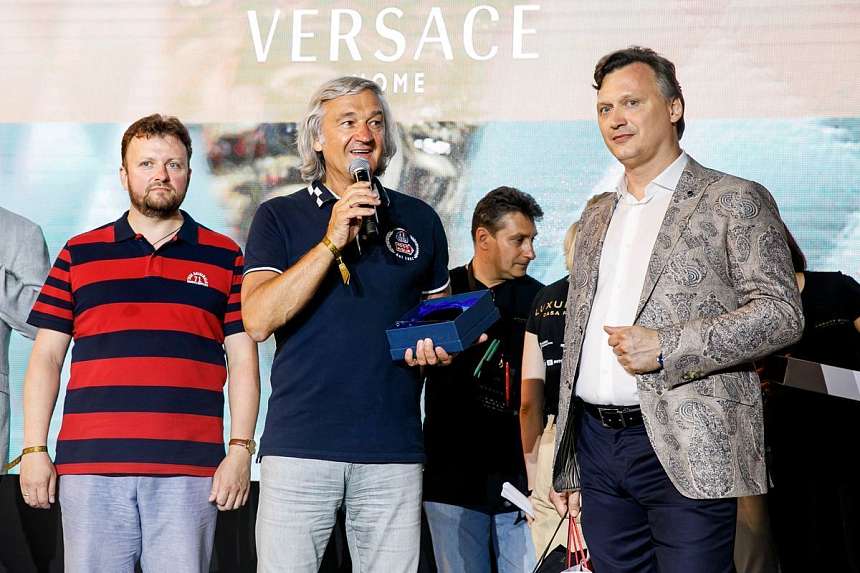 LUXURY ROAD CASA RICCA EXPO