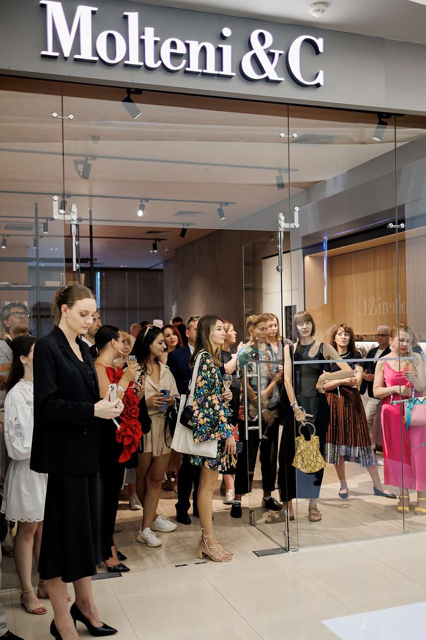 В Casa Ricca Expo состоялось открытие флагманского салона Molteni&C 