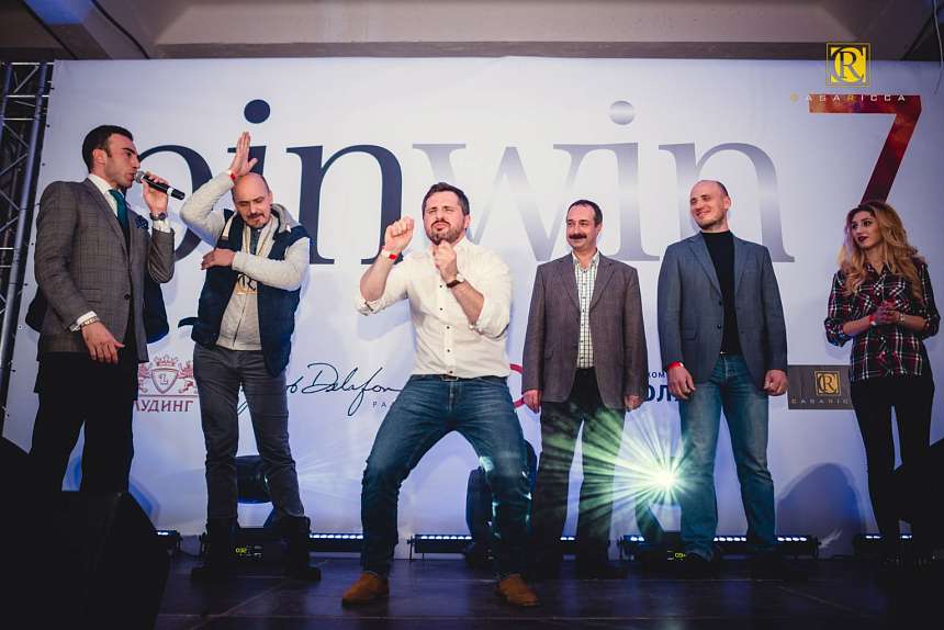 Яркая дизайнерская сеть от  Casa Ricca