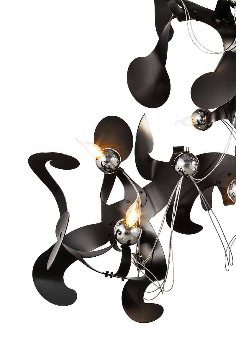 brandvanegmond_kelp150-chandelier-_black-matt-and-nickel-light-globes_product-close-up_white-background-01.jpg