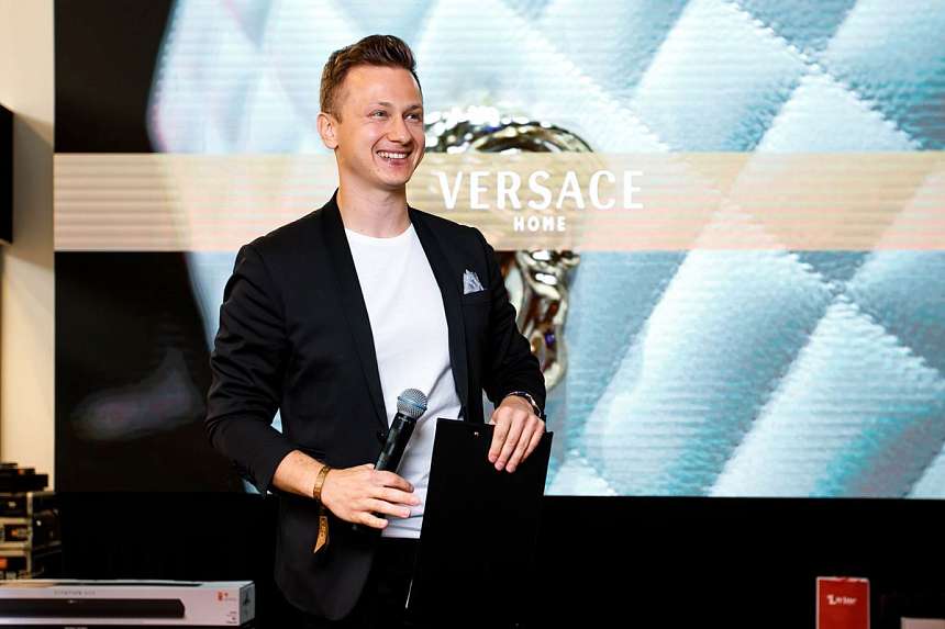 LUXURY ROAD CASA RICCA EXPO